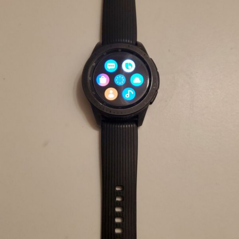 Samsung Watch R810 - Picture 3 of 7